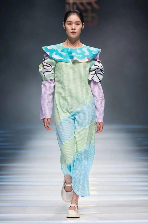 中國 河南 國際大學(xué)生時裝周 創(chuàng)新不斷,活力激揚